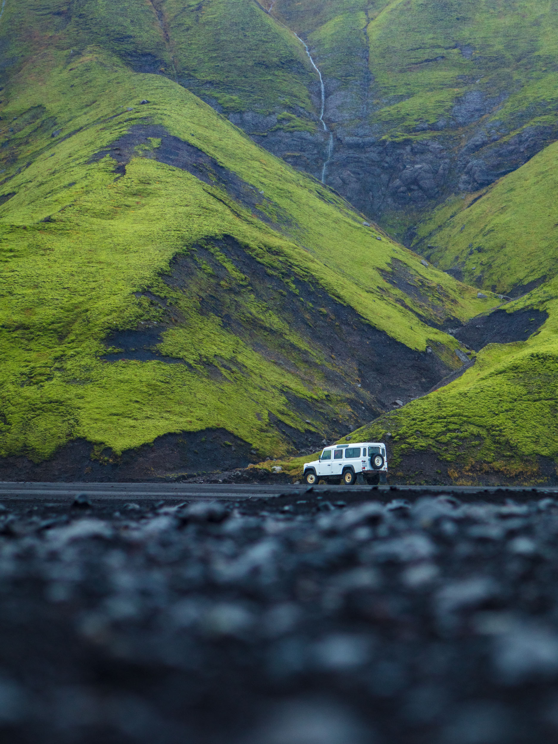 Land Rover Defender lifestyle photo near Maelifell in highlands of Iceland.